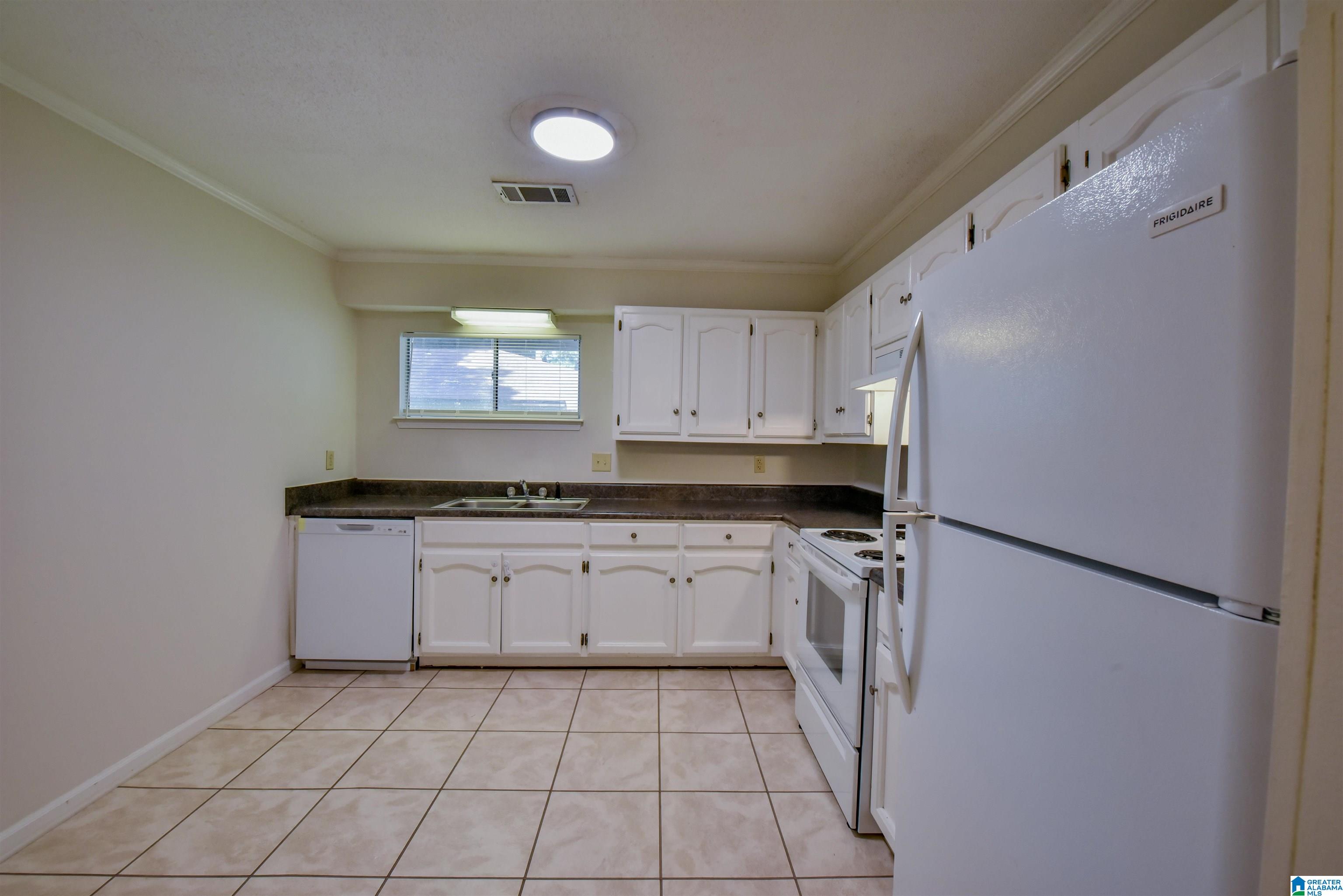 3914 Watermelon Road, Unit B35 Northport, AL 35473 - Photo 14 of 23 Gallery Image 14
