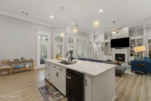 $774,900 | 49 Canebrake Boulevard, Hattiesburg, MS 39402