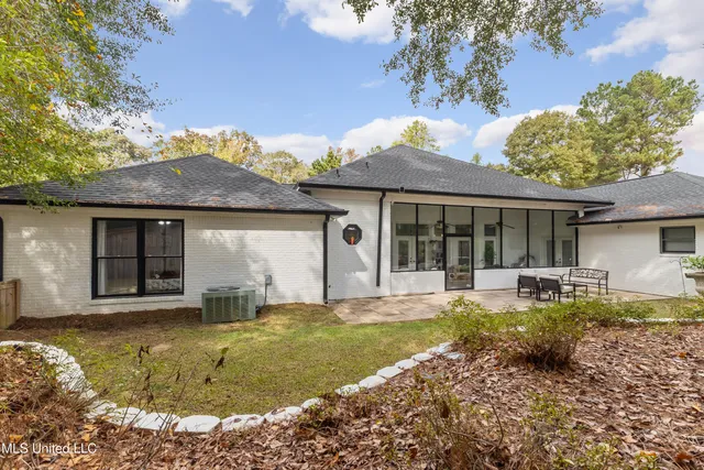 $774,900 | 49 Canebrake Boulevard, Hattiesburg, MS 39402