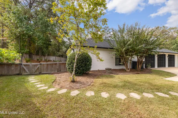 $739,900 | 49 Canebrake Boulevard, Hattiesburg, MS 39402