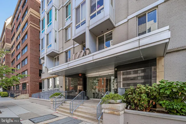 $385,000 | 1225 13th Street Northwest, Unit 306, Washington, DC 20005