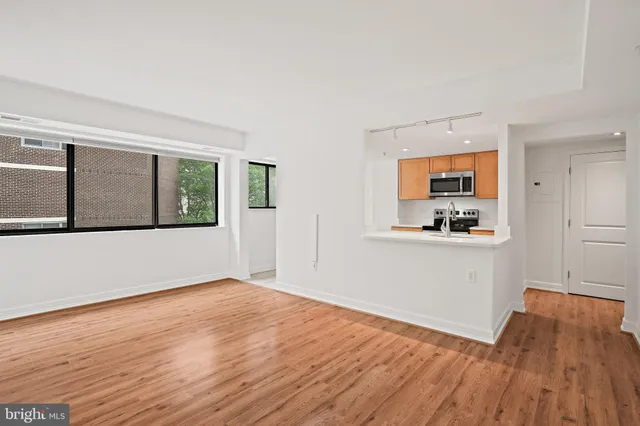 $385,000 | 1225 13th Street Northwest, Unit 306, Washington, DC 20005