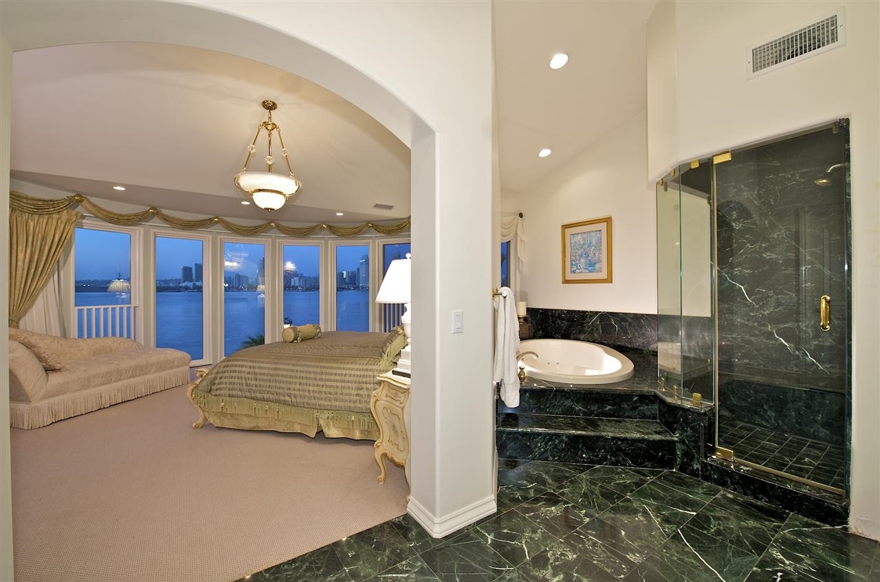 401 1st Street Coronado, CA 92118 - Photo 20 of 21