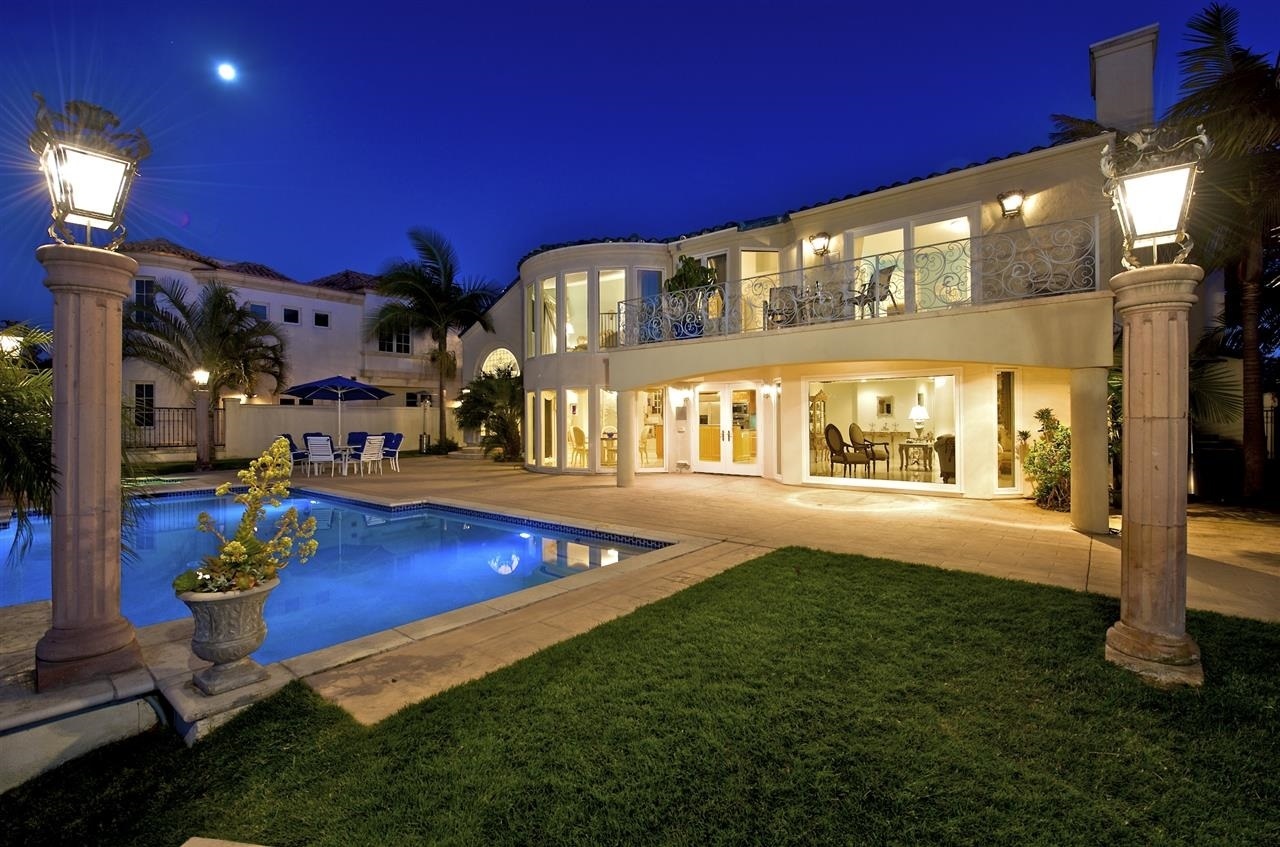 401 1st Street Coronado, CA 92118 - Photo 4 of 21