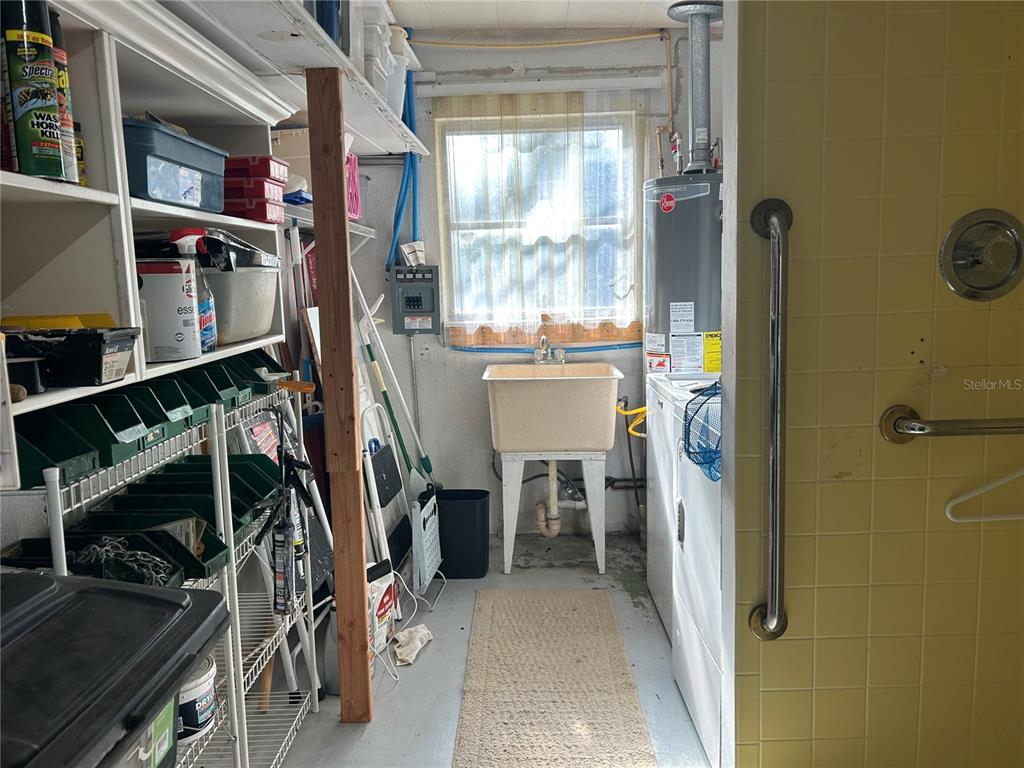 5325 Boca Raton Avenue Sarasota, FL 34234 - Photo 21 of 50 a view of a walk in closet