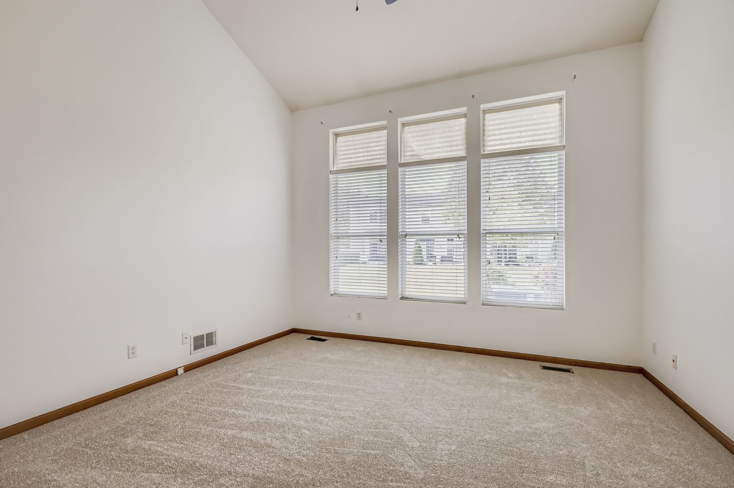 4579 Half Moon Drive, Unit A Yorkville, IL 60560 - Photo 15 of 34