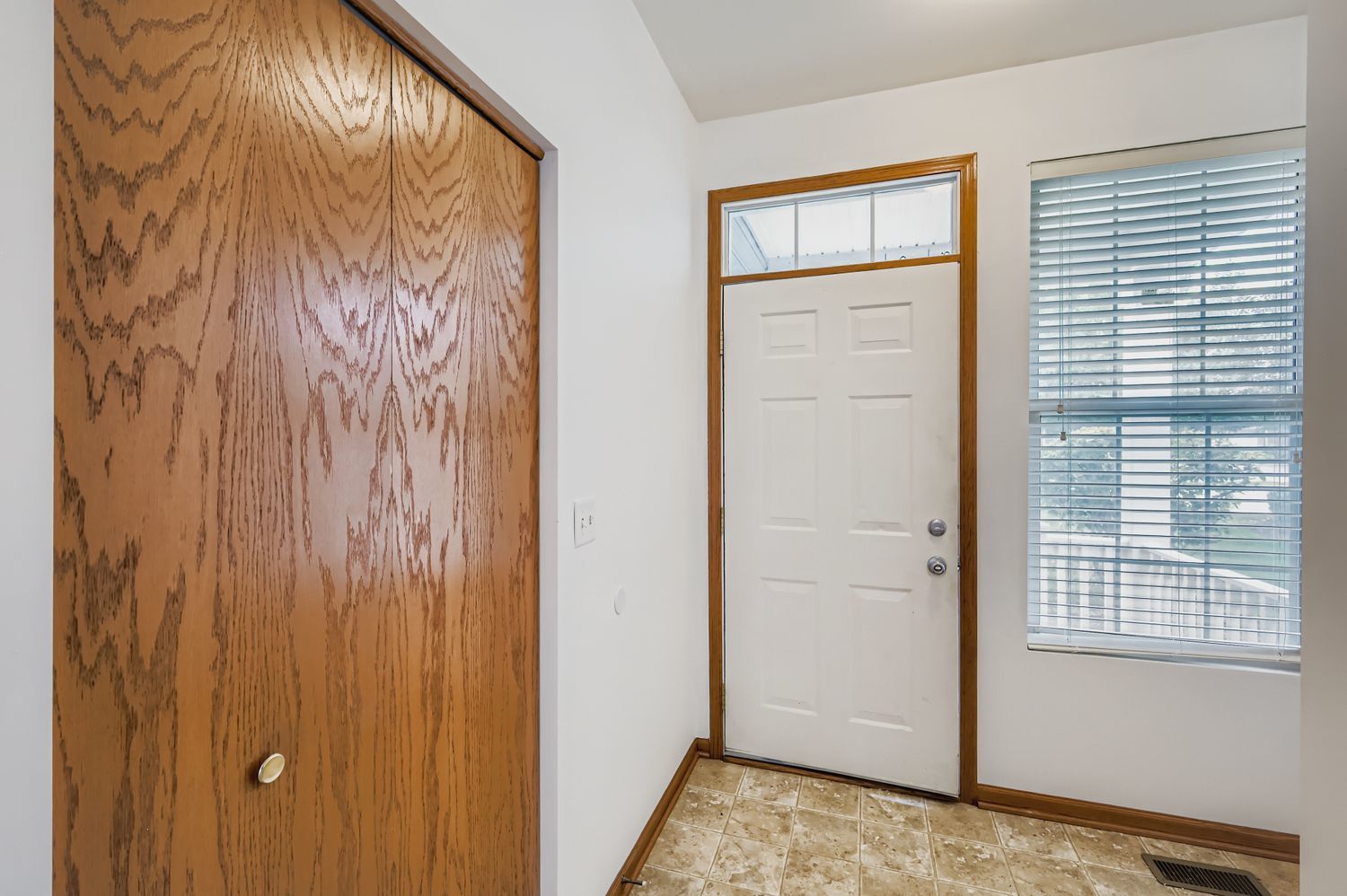 4579 Half Moon Drive, Unit A Yorkville, IL 60560 - Photo 4 of 34