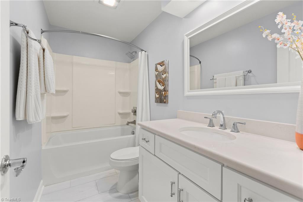 204 Hamilton Court Bermuda Run, NC 27006 - Photo 24 of 33