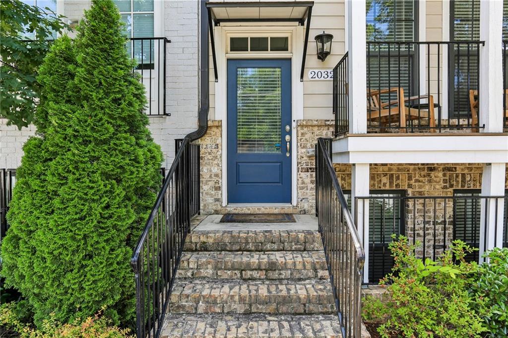 2032 Manchester Street Northeast Atlanta, GA 30324 - Photo 3 of 47