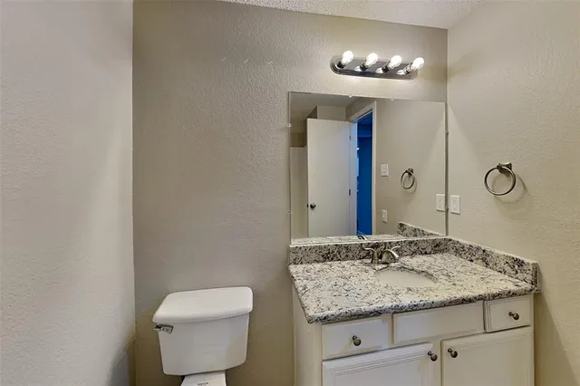 $2,075 | 909 Comiskey Court, Saginaw, TX 76179