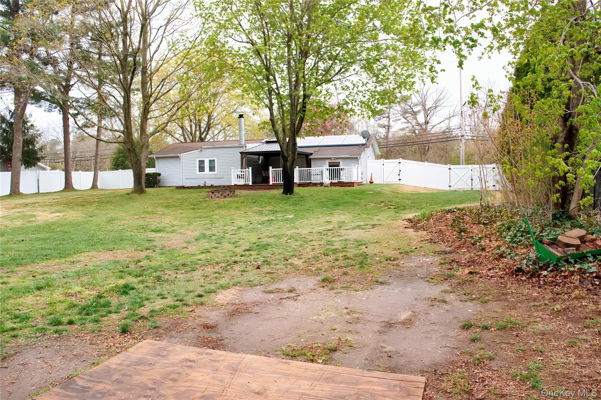 165 Randall Road Shoreham, NY 11786 - Photo 27 of 31 Great Yard