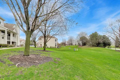 $274,900 | 1276 Shamrock Lane, Pingree Grove, IL 60140