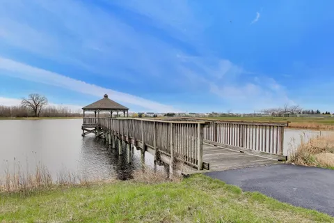 $274,900 | 1276 Shamrock Lane, Pingree Grove, IL 60140
