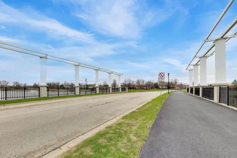$274,900 | 1276 Shamrock Lane, Pingree Grove, IL 60140
