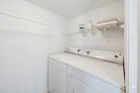 $274,900 | 1276 Shamrock Lane, Pingree Grove, IL 60140