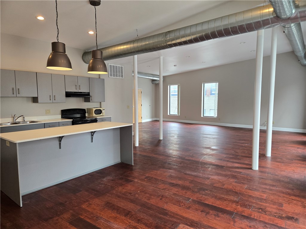 320 East Avenue, Unit 200 Rochester, NY 14607 - Photo 5 of 27