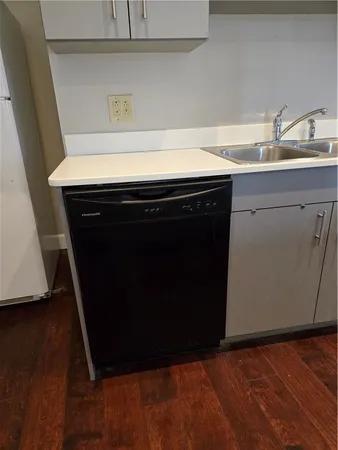 $2,200 | 320 East Avenue, Unit 200, Rochester, NY 14607