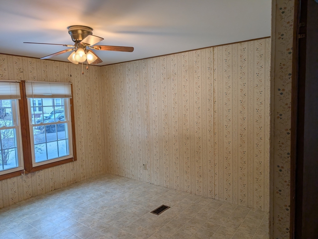 53 Earl Athol, MA 01331 - Photo 4 of 18