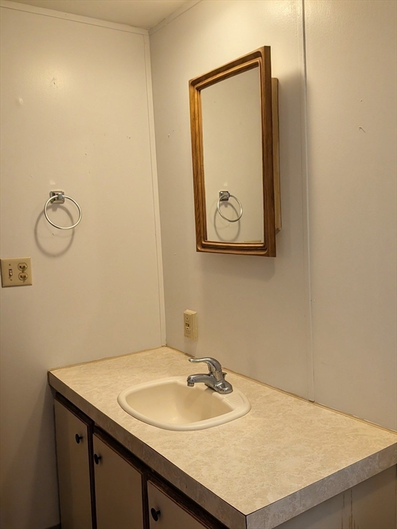 53 Earl Athol, MA 01331 - Photo 10 of 18