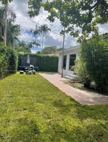$5,300 | 819 Capri Street, Coral Gables, FL 33134