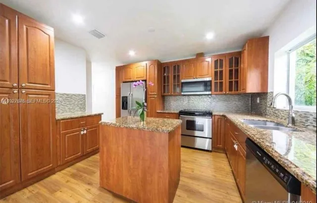 $5,300 | 819 Capri Street, Coral Gables, FL 33134