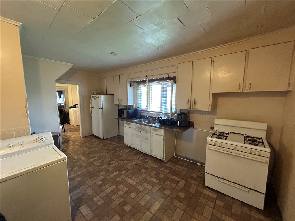 71 Ontario Street Rochester, NY 14605 - Photo 11 of 15