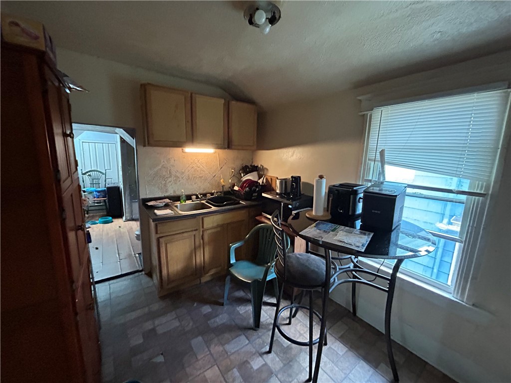 71 Ontario Street Rochester, NY 14605 - Photo 7 of 15