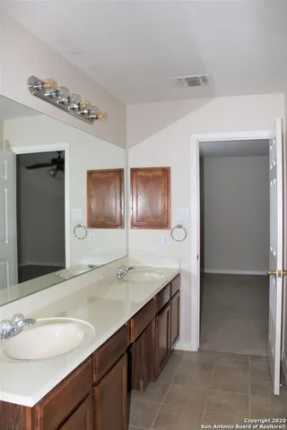 $1,695 | 625 Meadow Arbor Lane, Universal City, TX 78148