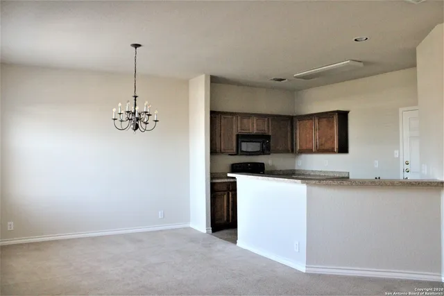 $1,695 | 625 Meadow Arbor Lane, Universal City, TX 78148