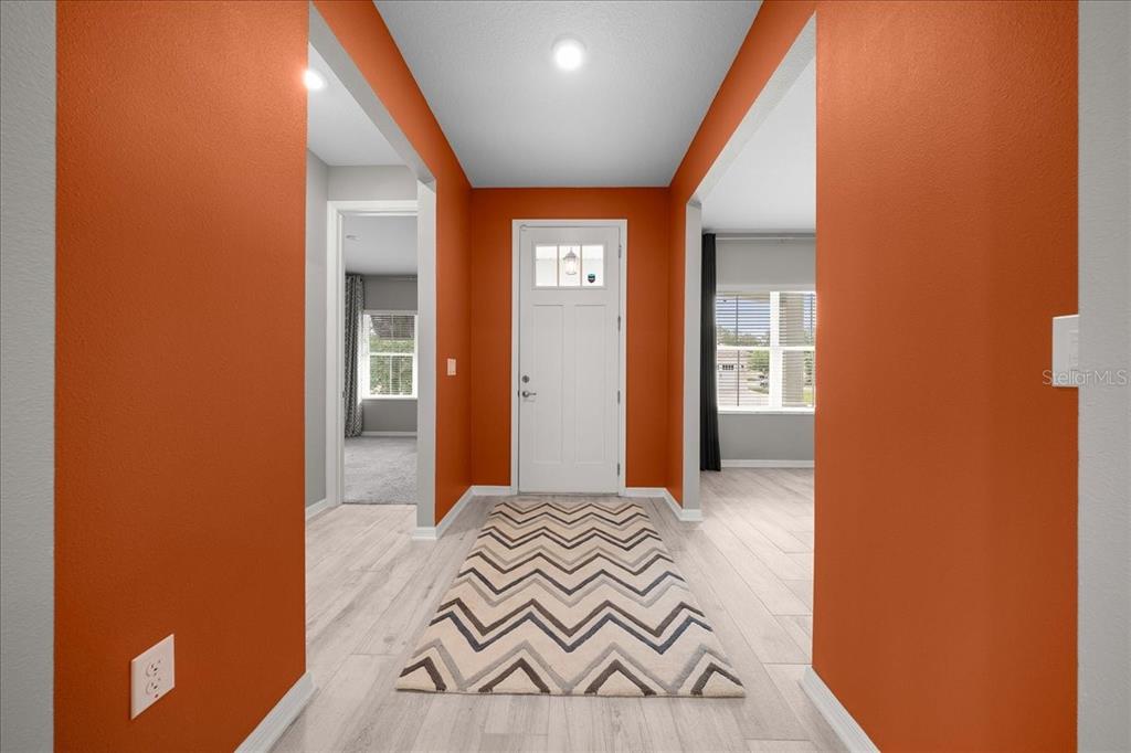 9342 Southwest 102nd Terrace Road Ocala, FL 34481 - Photo 8 of 52 Gallery Image 8