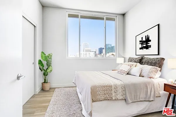 $3,175 | 2847 Leeward Avenue, Unit 206, Los Angeles, CA 90005