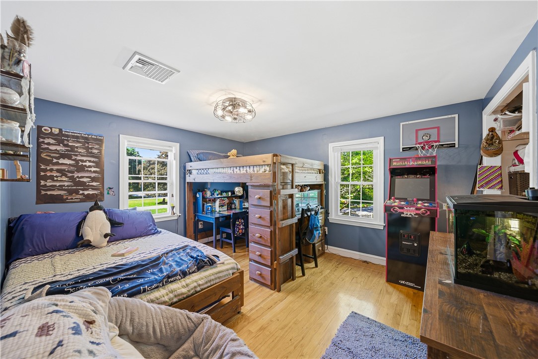 652 Old Post Road North Attleboro, MA 02760 - Photo 23 of 41