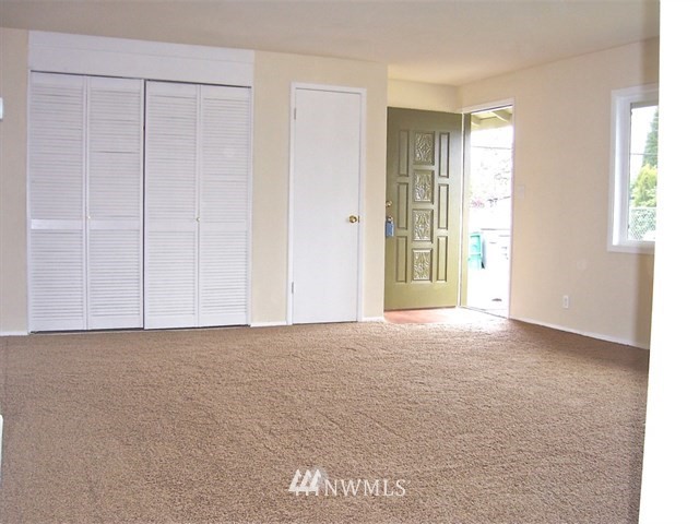 11645 Southeast 170th Place Renton, WA 98058 - Photo 4 of 11