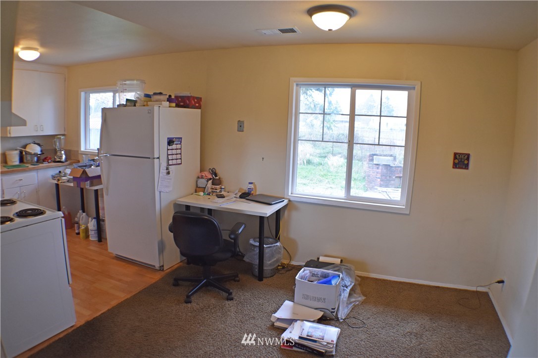 11645 Southeast 170th Place Renton, WA 98058 - Photo 7 of 11