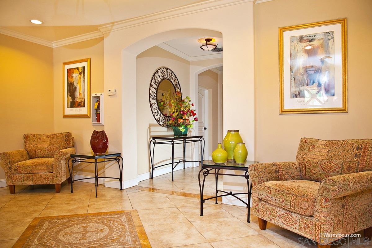 7411 Herschel Avenue La Jolla, CA 92037 - Photo 3 of 24