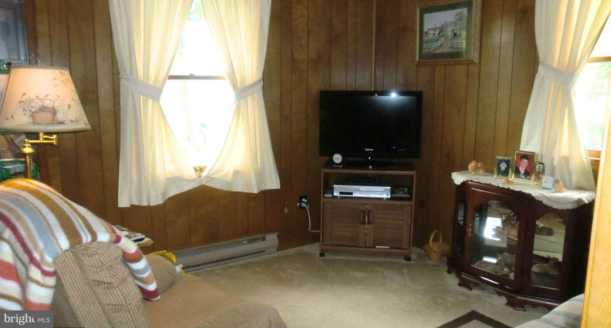 31455 Clarks Wharf Road Trappe, MD 21673 - Photo 8 of 15 Living Room