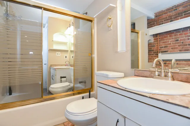 $360,000 | 125 West Merrimack Street, Unit 2, Manchester, NH 03101