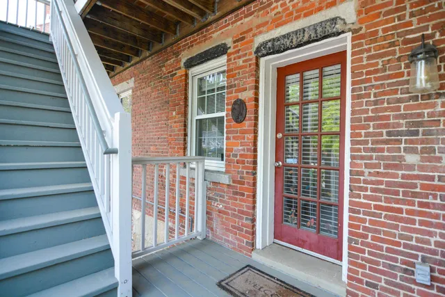 $360,000 | 125 West Merrimack Street, Unit 2, Manchester, NH 03101