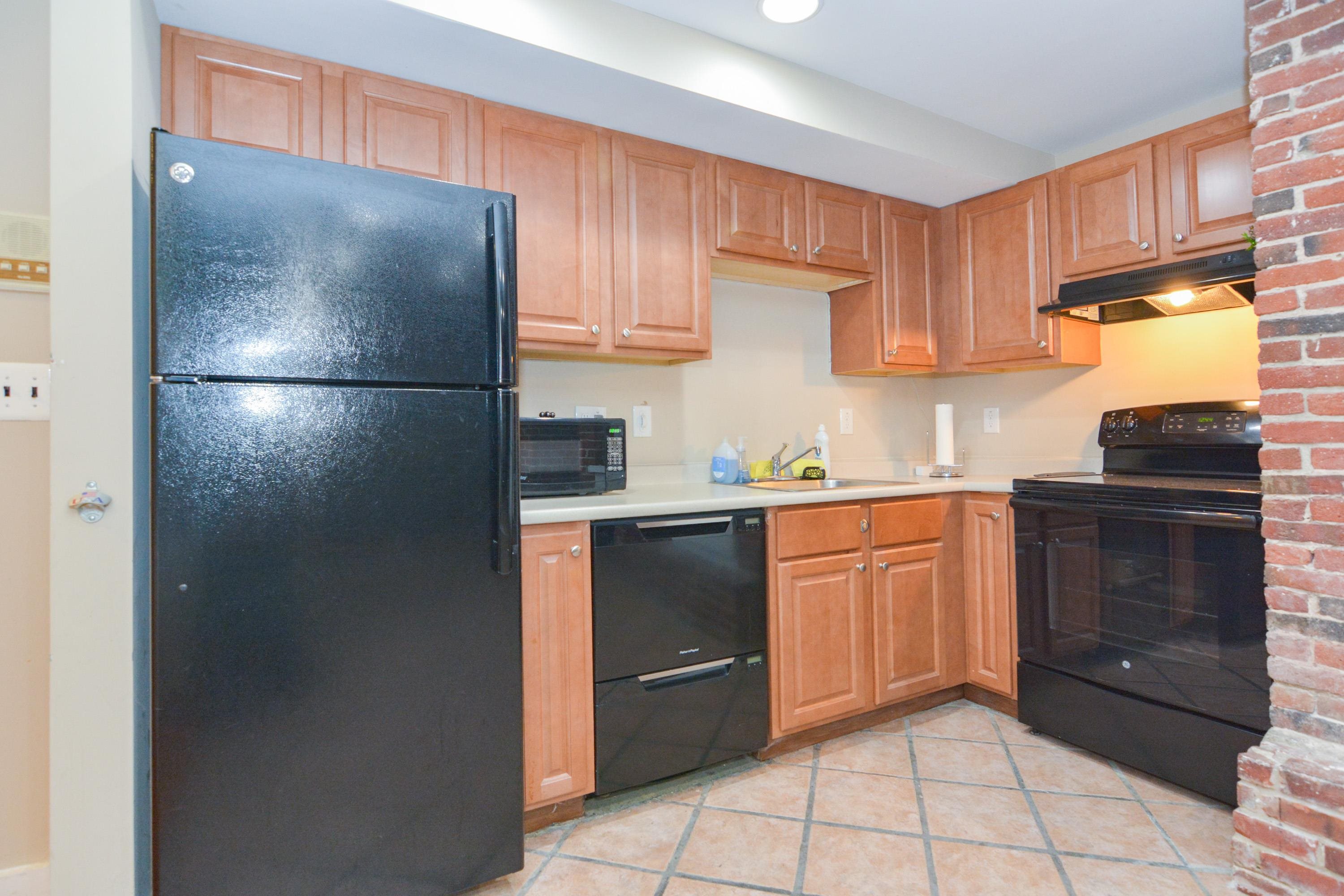 125 West Merrimack Street, Unit 2 Manchester, NH 03101 - Photo 5 of 36