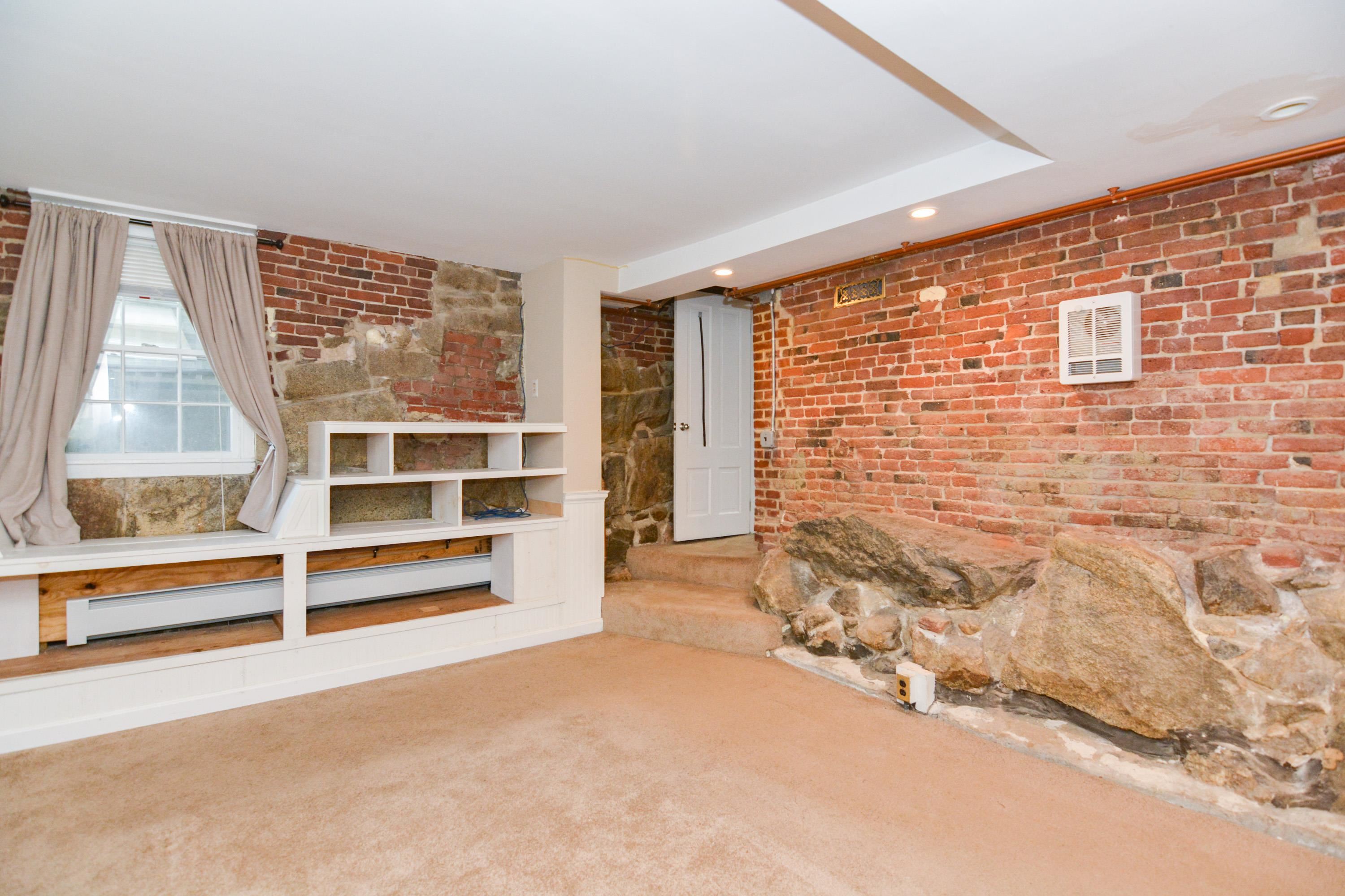 125 West Merrimack Street, Unit 2 Manchester, NH 03101 - Photo 10 of 36