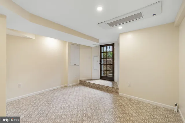 $9,900 | 145 D Street Southeast, Washington, DC 20003