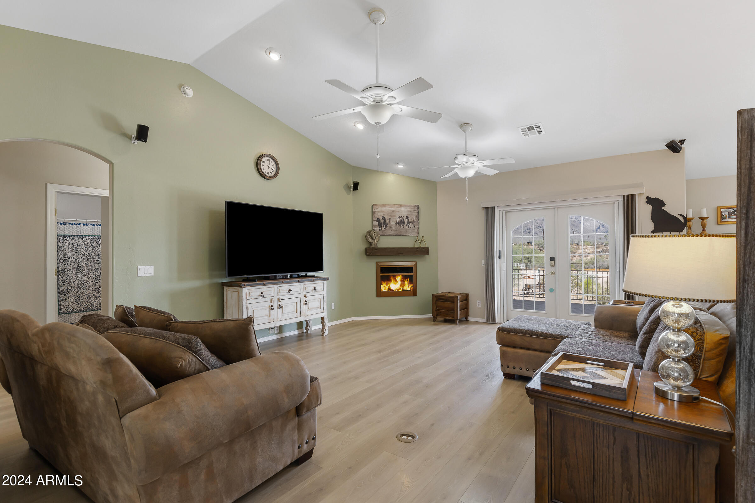 77 South Arroya Road Apache Junction, AZ 85119 - Photo 22 of 81 77 S Arroya Rd-17