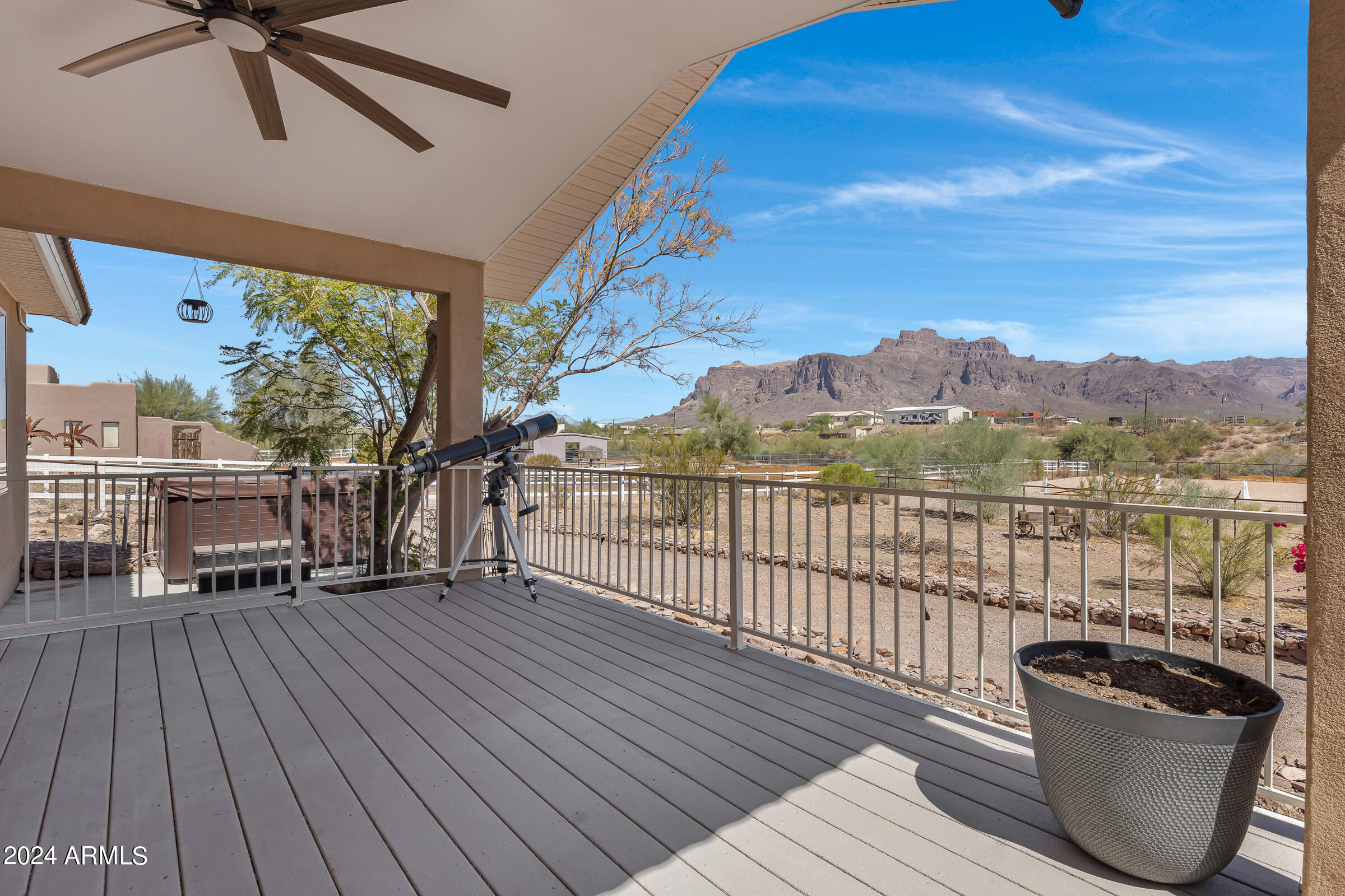 77 South Arroya Road Apache Junction, AZ 85119 - Photo 3 of 81 77 S Arroya Rd-43