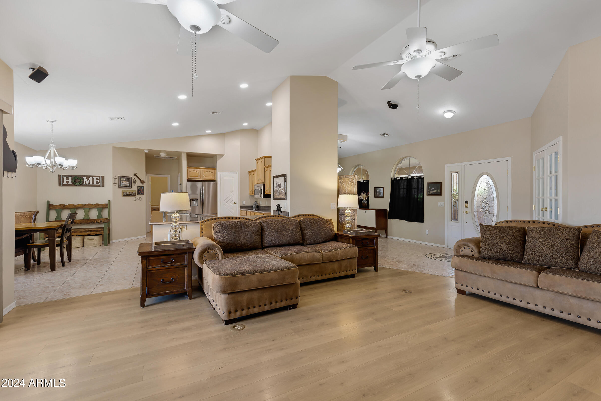 77 South Arroya Road Apache Junction, AZ 85119 - Photo 6 of 81 77 S Arroya Rd-18