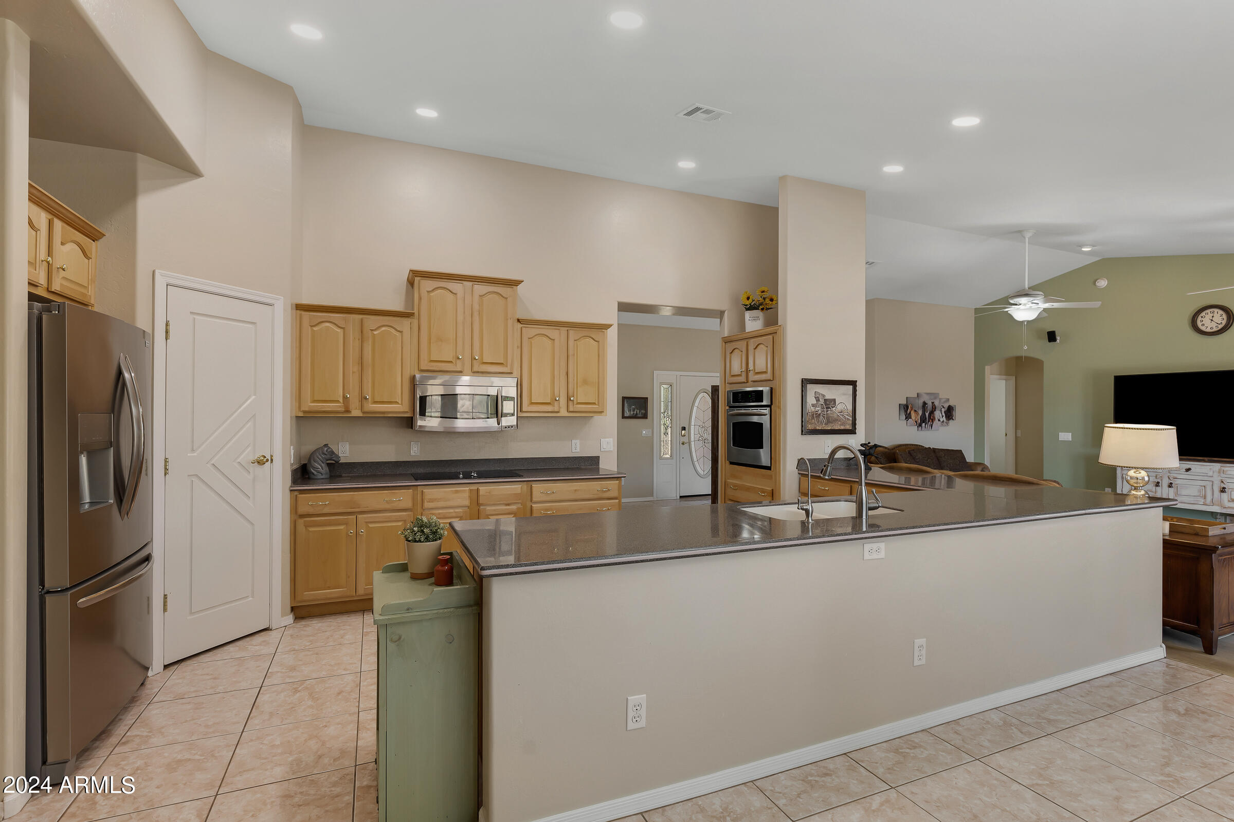 77 South Arroya Road Apache Junction, AZ 85119 - Photo 7 of 81 77 S Arroya Rd-23