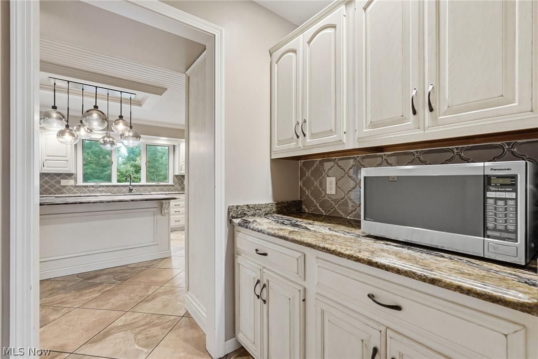 8315 Misty Ridge Trail Youngstown, OH 44514 - Photo 9 of 49