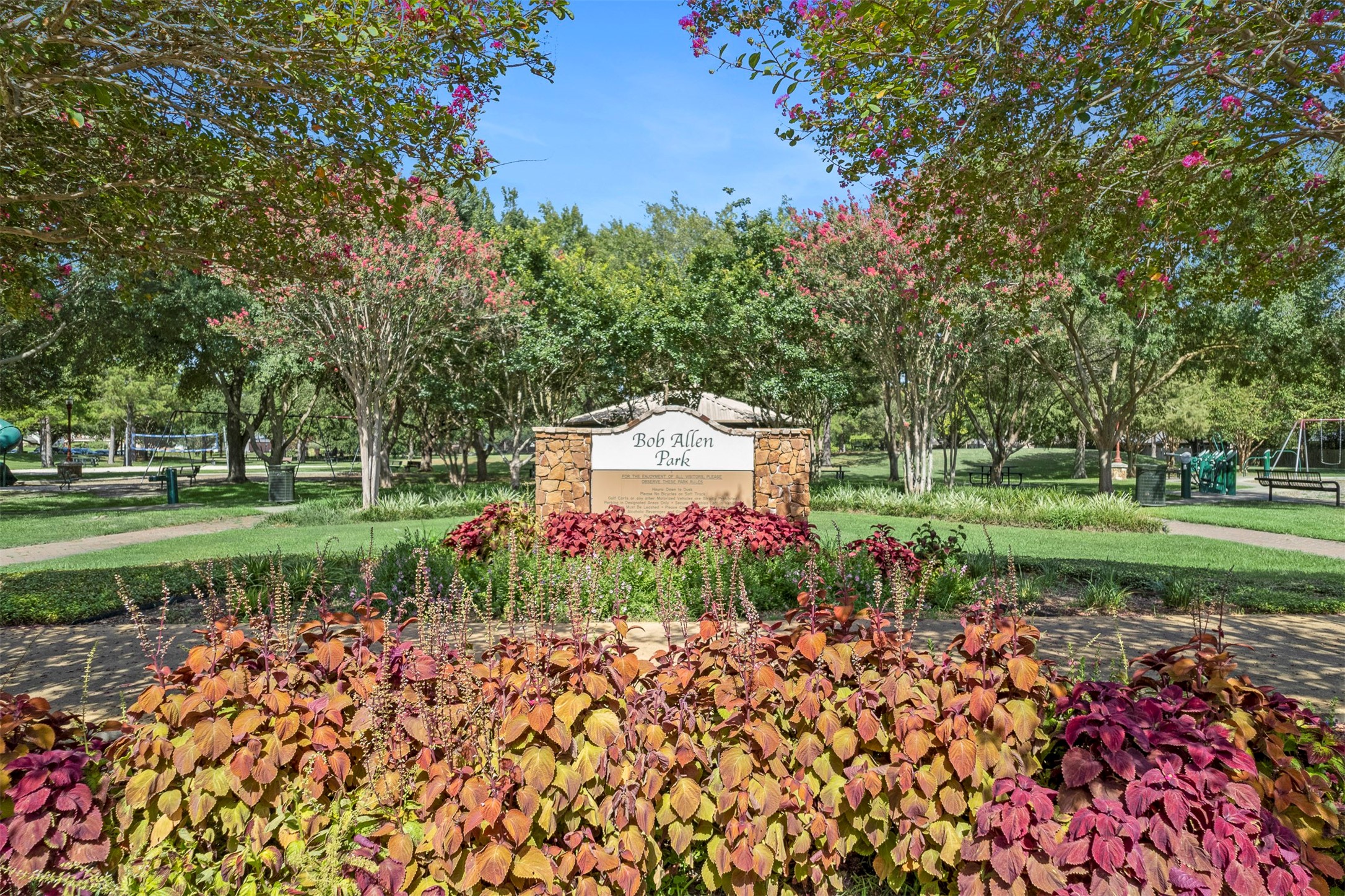 14955 Inverrary Drive Houston, TX 77095 - Photo 37 of 46 a garden with flowers and trees