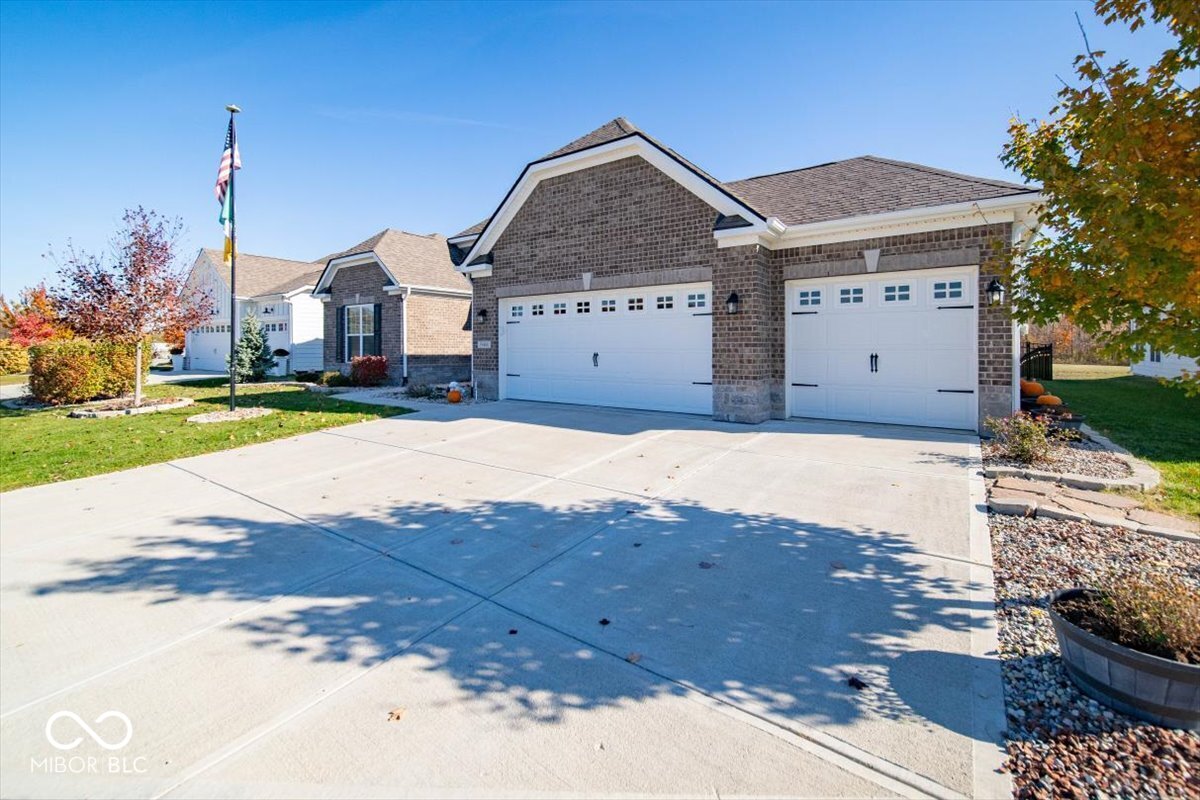 19460 Scofield Ridge Boulevard Westfield, IN 46062 - Photo 2 of 30