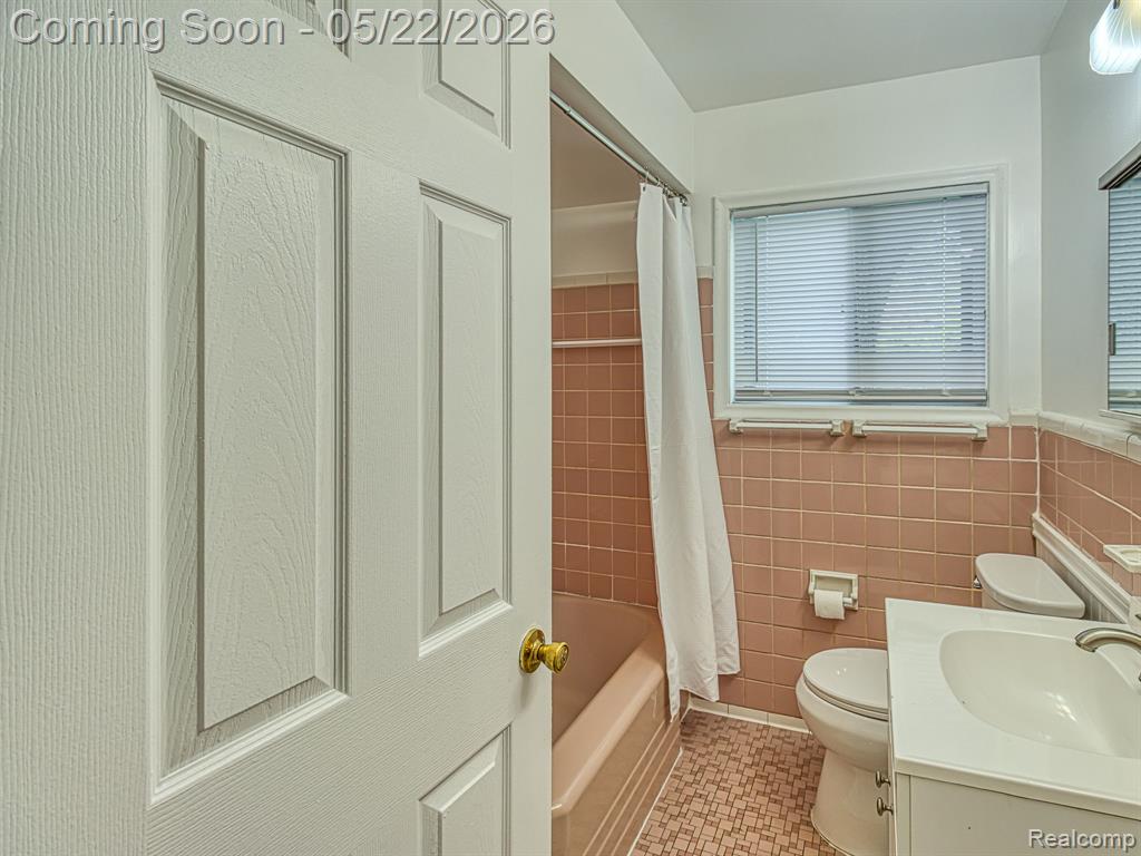 8501 Allen Road Allen Park, MI 48101 - Photo 10 of 27