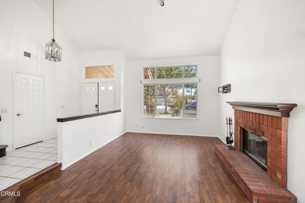 1731 Oneida Place Oxnard, CA 93030 - Photo 6 of 29